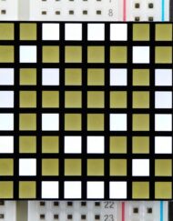 Adafruit Small 1,2 Zoll 8x8 Ultra Bright Square White LED-Matrix mit Gehäuse 1857