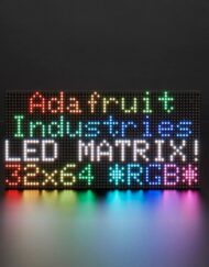 Adafruit 64x32 RGB LED-matrix 3 mm pitch til Raspberry Pi, Arduino, Beagle Bone 2279