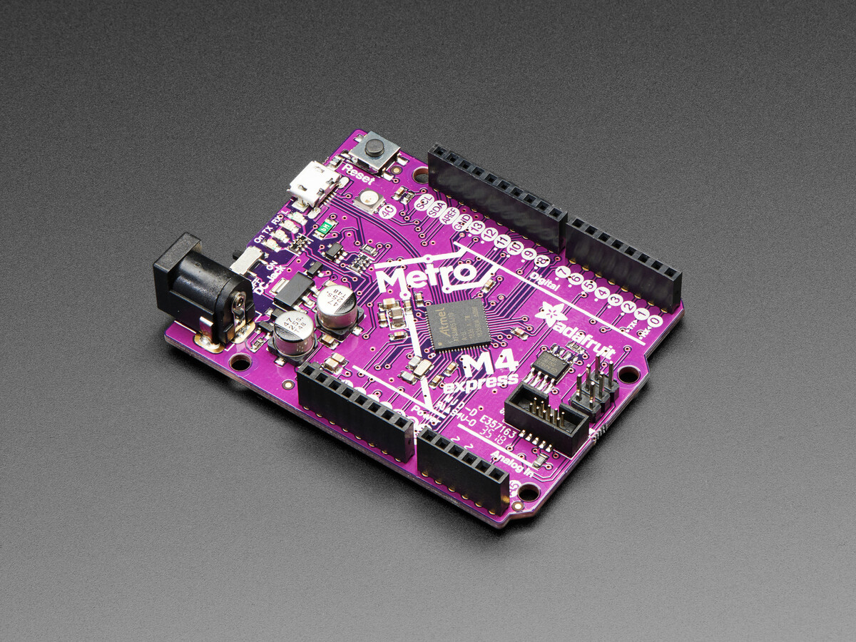 Adafruit Metro M4 med Microchip ATSAMD51 3382