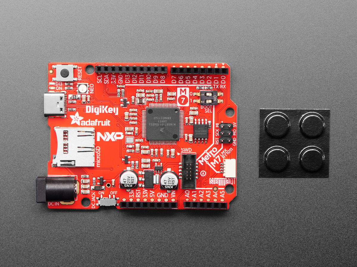 Adafruit Metro M7 med microSD featuring NXP iMX RT1011 5600