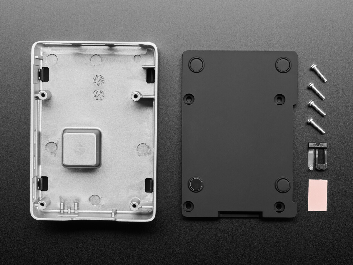 Adafruit Flirc Aluminiumkabinet til Raspberry Pi 5 med indbygget køleplade 5847