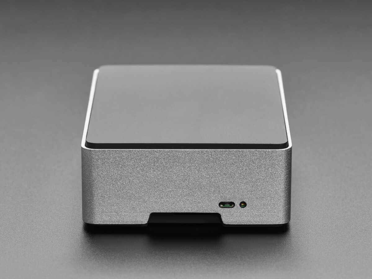 Adafruit Flirc Aluminiumkabinet til Raspberry Pi 5 med indbygget køleplade 5847