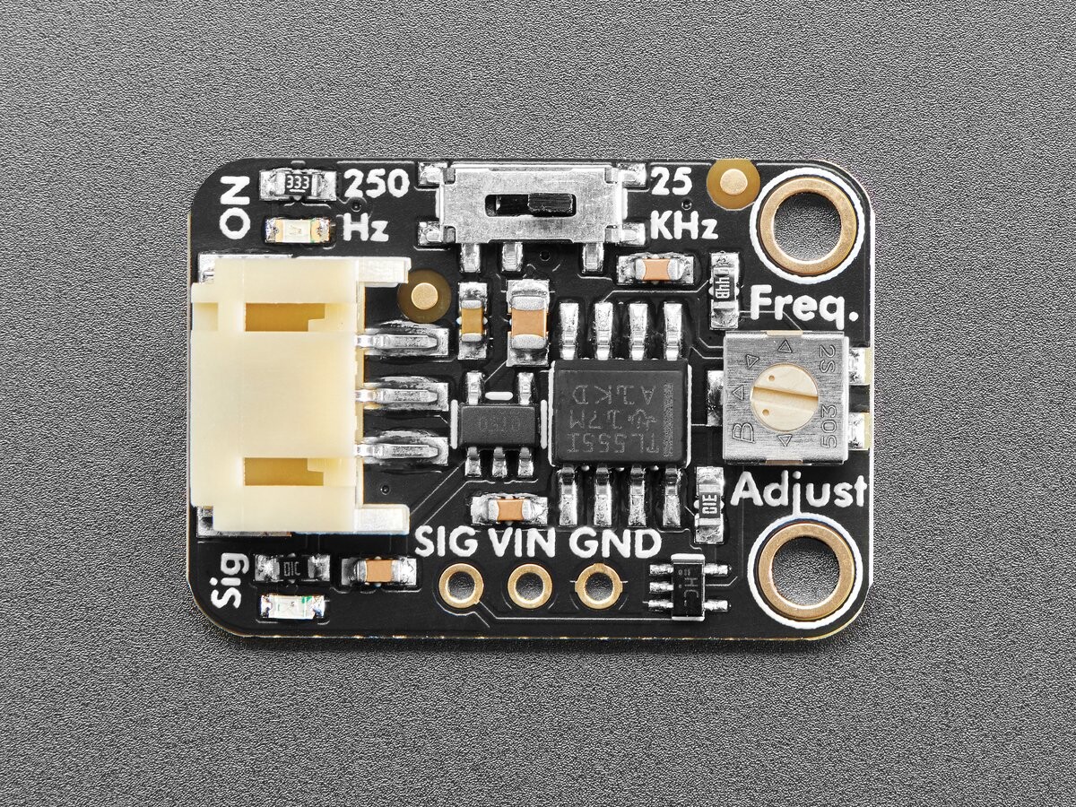 Adafruit 555 PWM-udgang STEMMA 1.4K~25KHz eller 1.4~250Hz JST PH 2mm 5963
