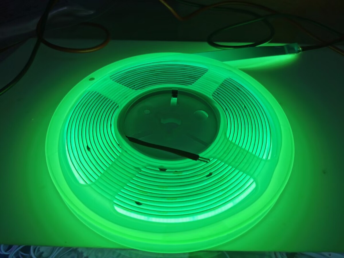 5m grøn COB LED-stribelampe, 24V DC, 480 lys/meter, IP20, indendørs