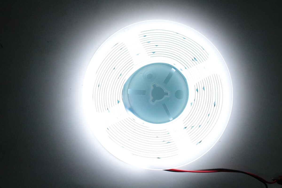 5m COB LED Strip Light, koldt hvidt, 6000K, 24V DC, 528 Leds/Meter, IP20, indendørs