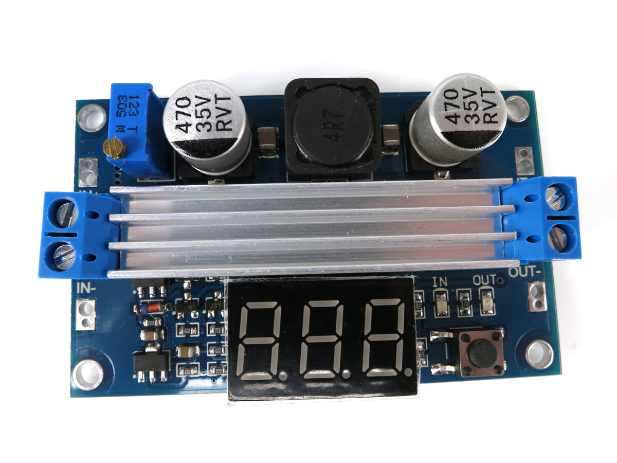 DC-DC Step-up spændingsregulator 100W 3-35V til 3,5V-35V med LED-voltmeter power modul