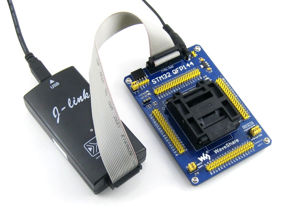 Yamaichi STM32-QFP144 IC Test & Burn-in Socket med bundkort til STM32 mikrocontroller i QFP144 (0,5 mm pitch) pakke