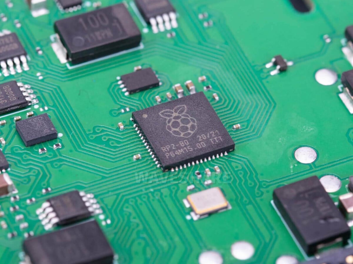 WaveShare Raspberry Pi Build HAT til LEGO Technic motorer og sensorer