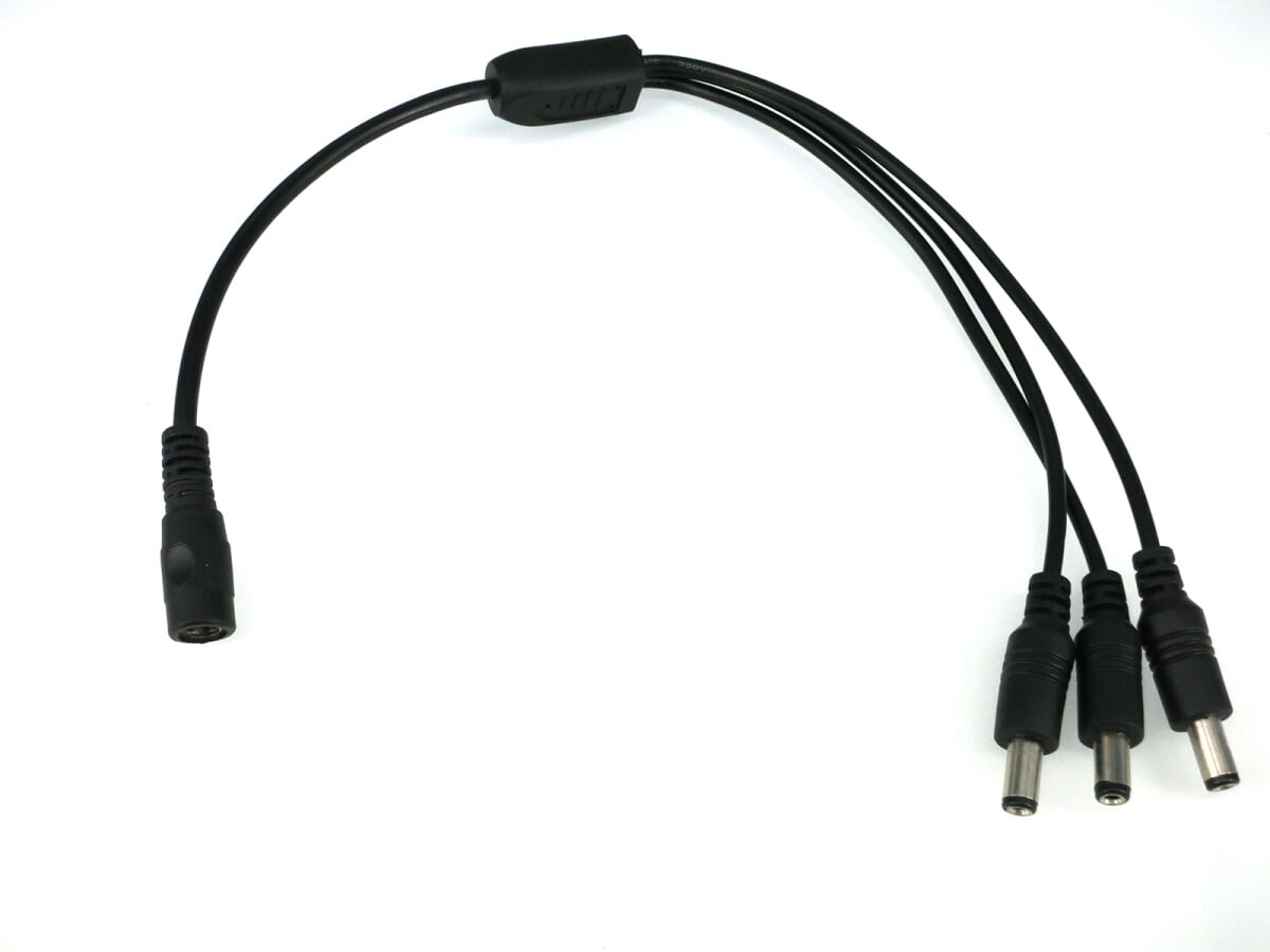 DC-stik 5,5 x 2,1 mm Y-forbinder 1x stik - 3x stik DC-kabel til LED-strips