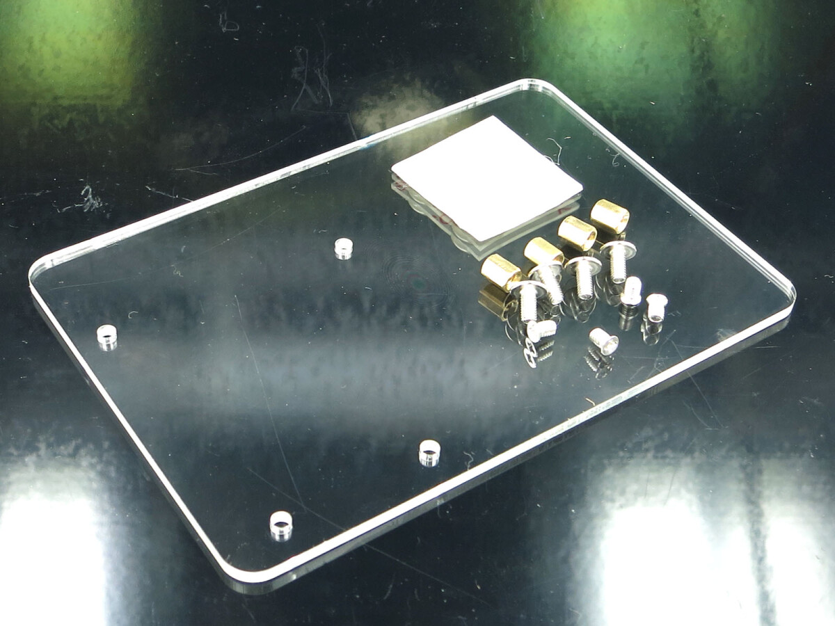 Let atmonterbar akrylbase kompatibel med Arduino Uno R3